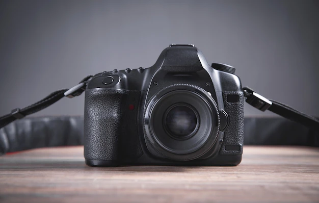 DSLR camera