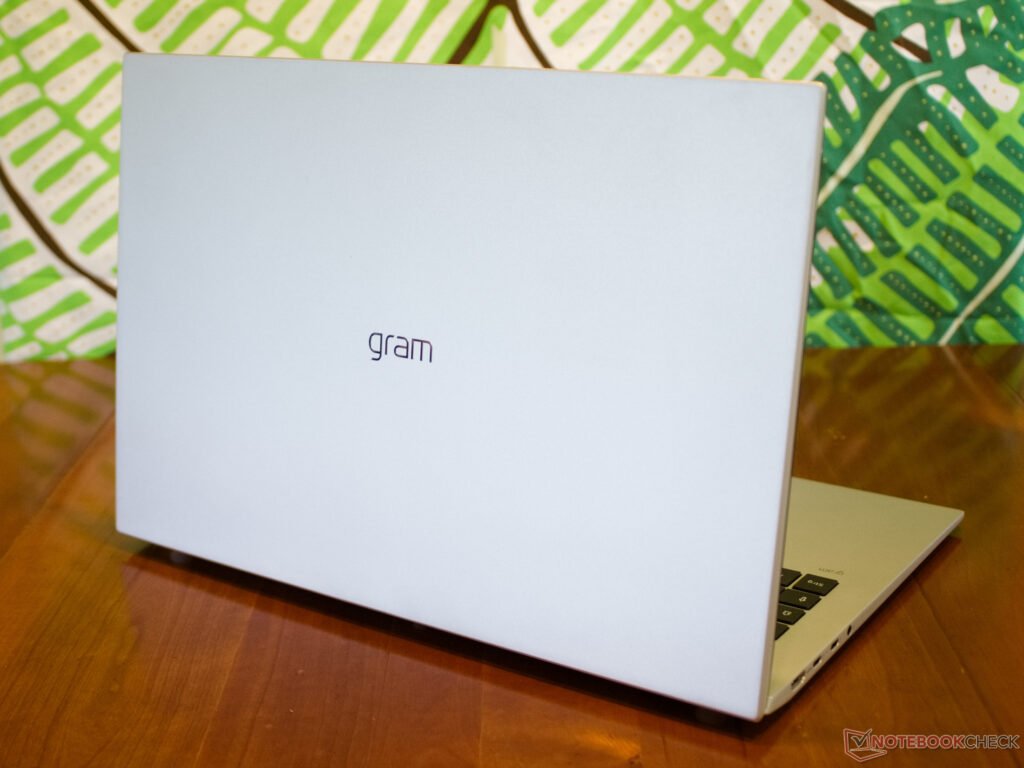 LG_Gram_16_and_LG_Gram_17-1024x768 Best Laptops For Insurance Agents