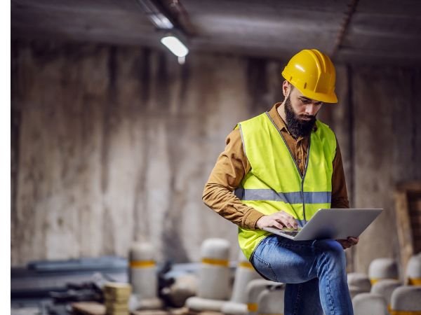 Best-Laptop-For-Construction-Contractors Best Laptop For Construction Contractors