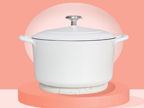 Untitled-design-2023-05-21T153911.620 Can You Boil Water In A Dutch Oven?