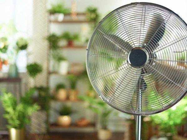 Untitled-design-2023-06-25T084234.228 How To Position Fans To Cool A Room With AC?